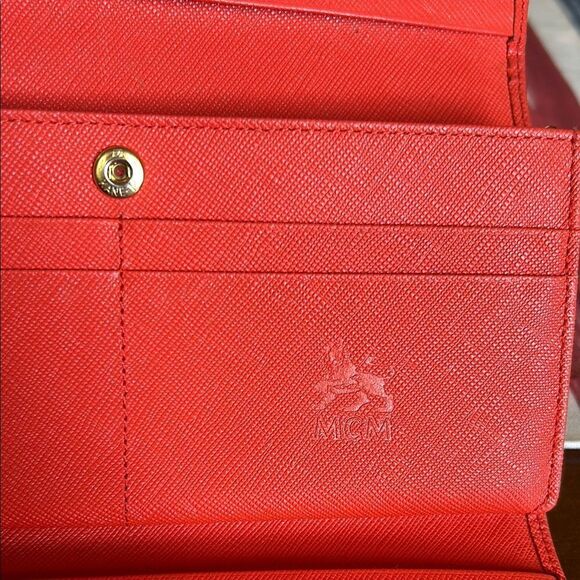 MCM orange Leather Wallet with Gold Hardware EUC - Picture 7 of 16